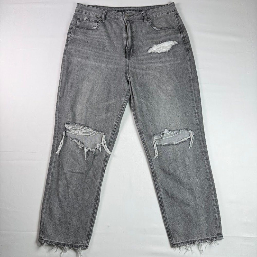 American Eagle Grey Distressed Mom Jeans Womens 14 Short High Rise Raw Hem